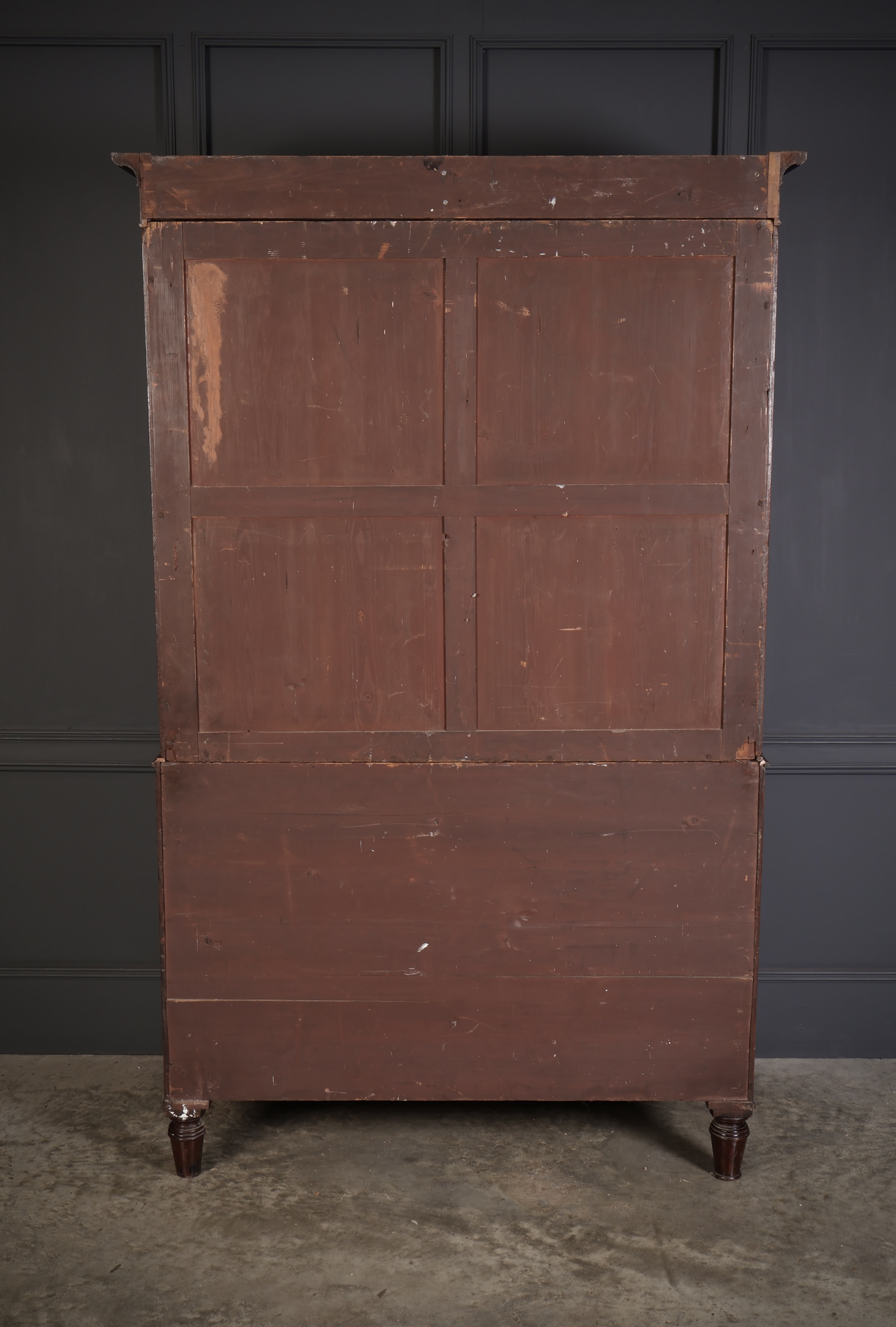 Georgian Mahogany Gentlemans Wardrobe 18th century Antique Cupboards 16